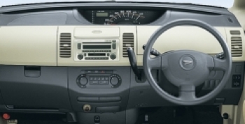 DAIHATSU　タント　スライドドア　