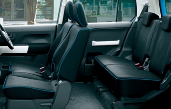 SUZUKI　ハスラー　AT車　４WD　スタッドレスタイヤ標準装備