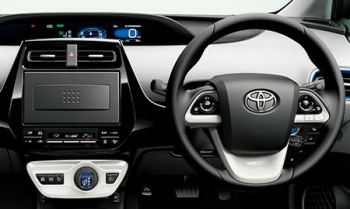 TOYOTA　前期　50系プリウス