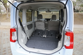 DAIHATSU　タント　ISOFIX対応車