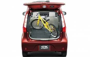 MITSUBISHI EKワゴン アイドリングストップ車