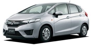 TOYOTA　ヴィッツ後期／HONDA 　フィット