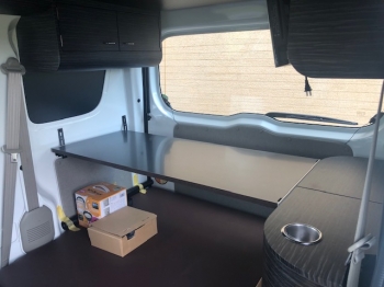 軽ワンボックス　AT車　４WD　オフィスカー（ソーラーパネル）　　NEXT CAMPER　埼玉大宮店